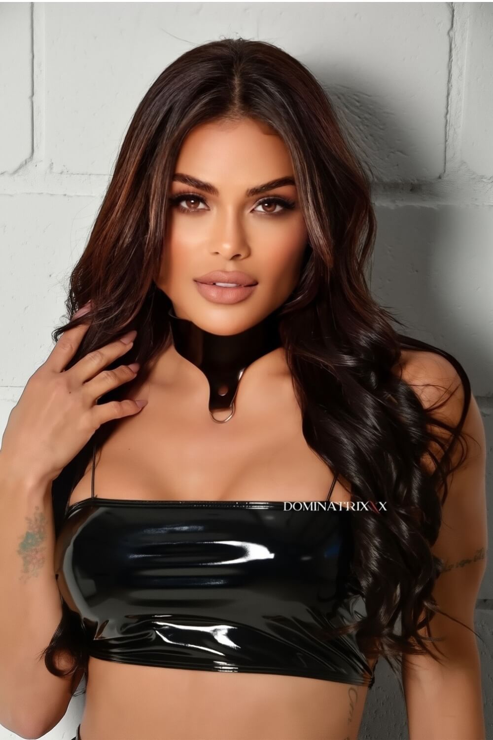 Choker Vicky em Vinil