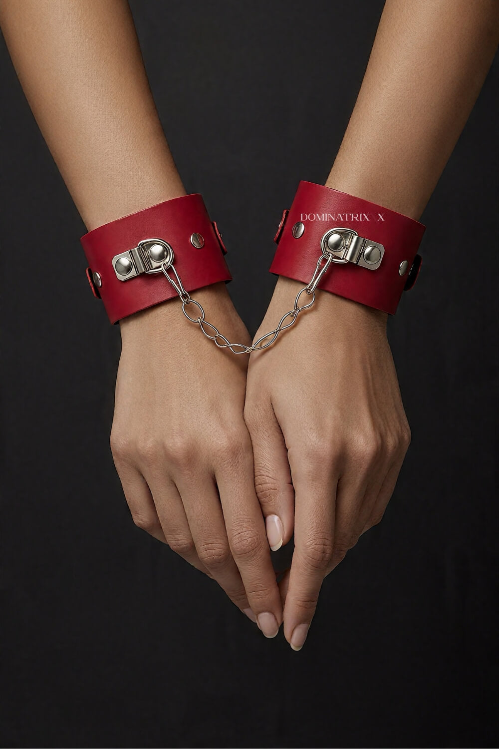 Algema Bracelete Vermelha com Corrente